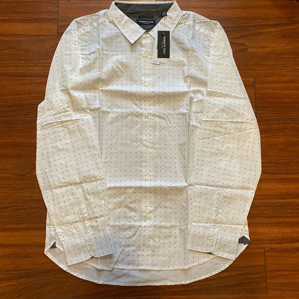 Men’s Kenneth Cole button down shirt